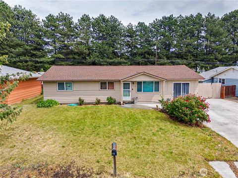 Photo of 791 S 4th Avenue, Othello, WA 99344 (MLS # 2524792)