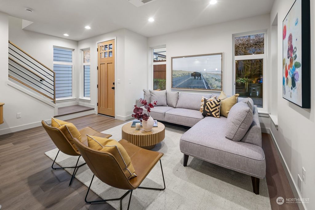 Photo of 2208 25th Avenue E, Seattle, WA 98112 (MLS # 2319309)