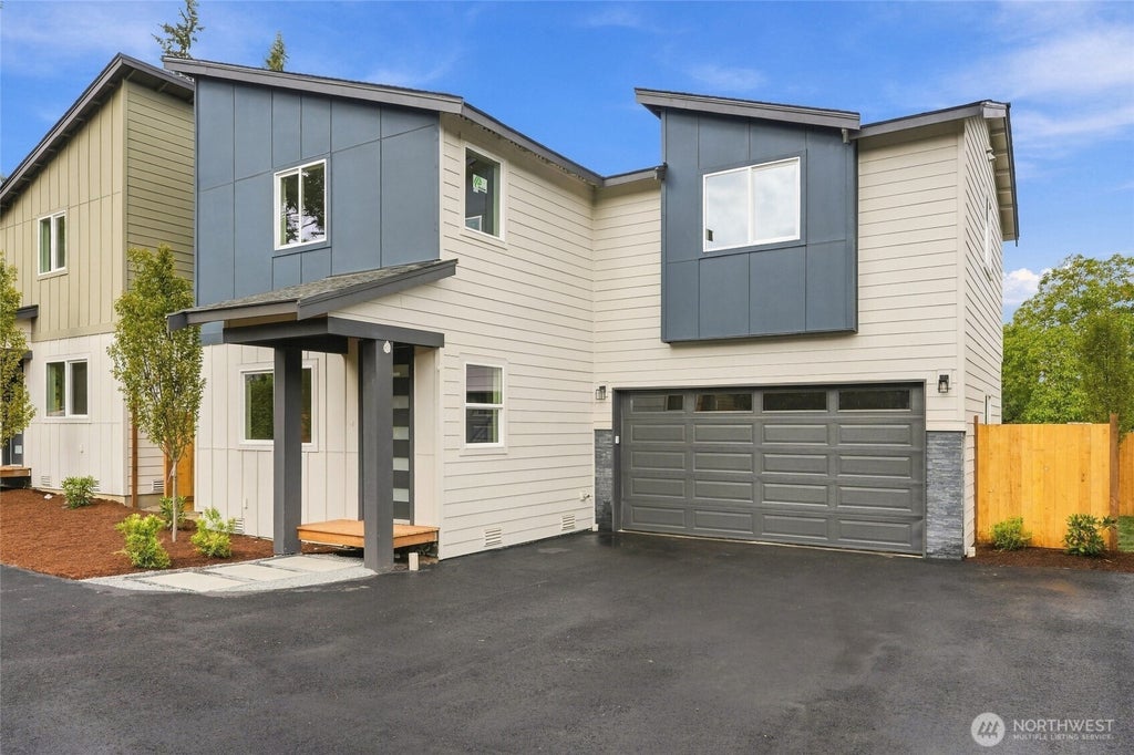 Photo of 5513 Fleming Street #B, Everett, WA 98203 (MLS # 2570925)