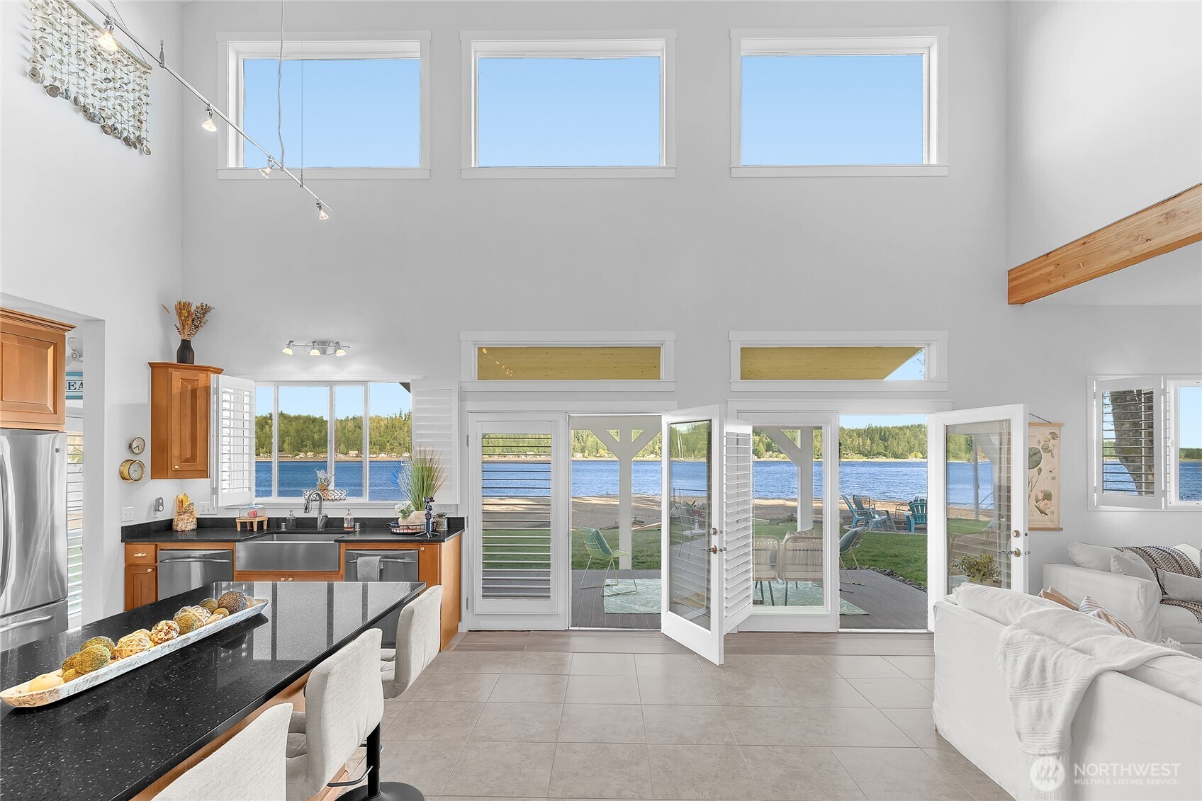 62 E North Bay Road