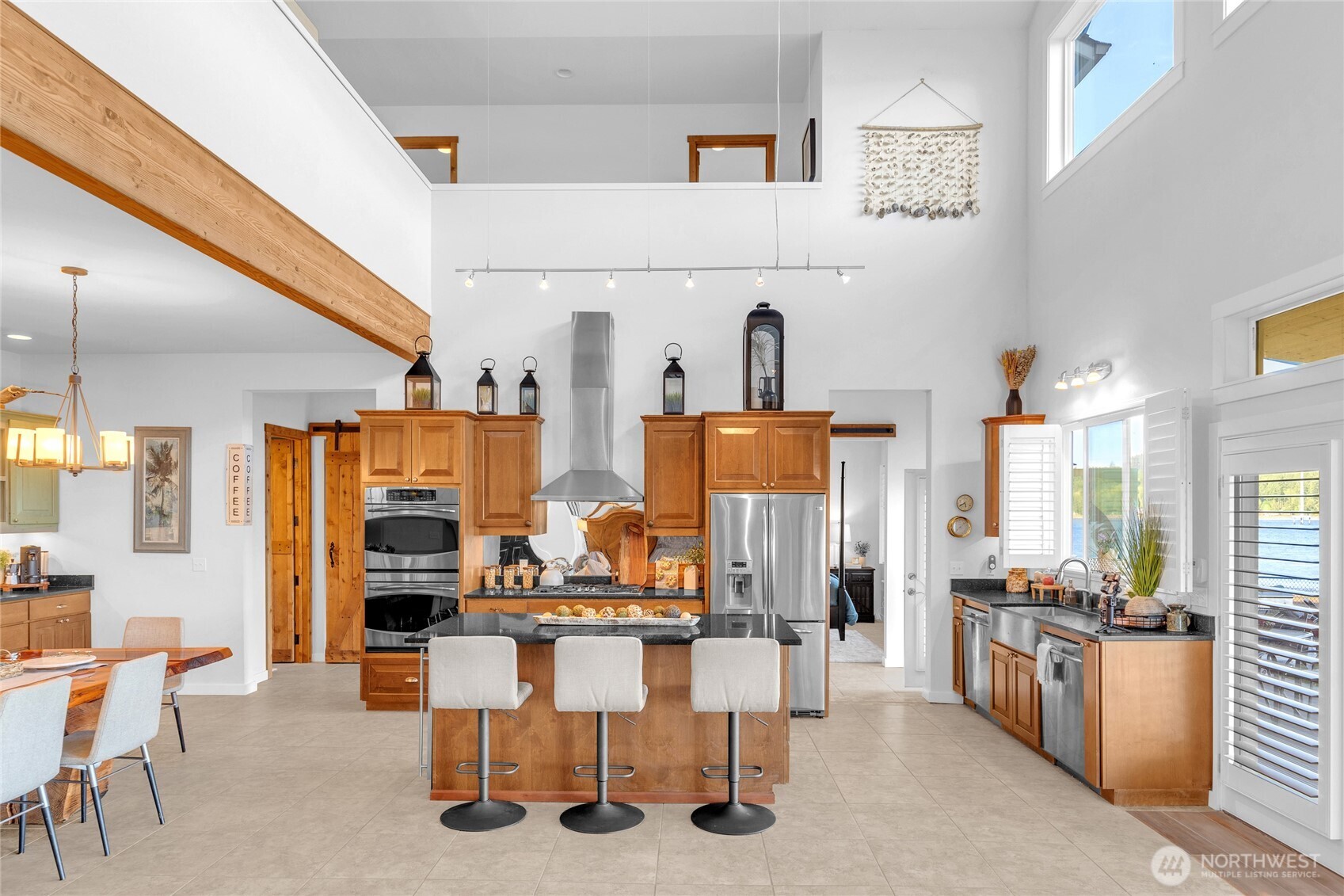 62 E North Bay Road