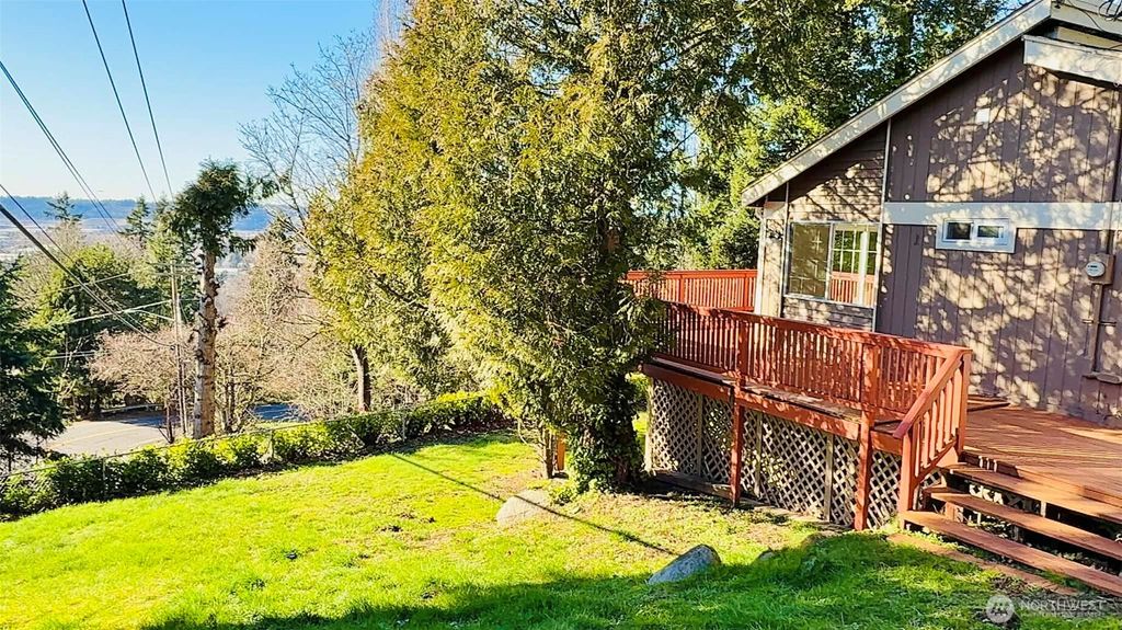 Photo of 10003 SE 192nd Street, Renton, WA 98055 (MLS # 2496049)
