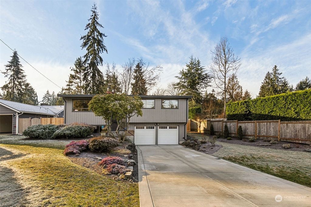 Photo of 19002 Dellwood Drive, Edmonds, WA 98026 (MLS # 2326833)