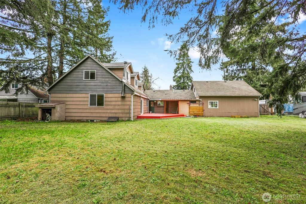 Photo of 622 141st Street S, Parkland, WA 98444 (MLS # 2503868)