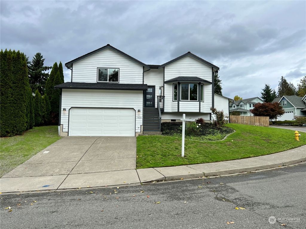 Photo of 1606 Birch Court, Milton, WA 98354 (MLS # 2162521)