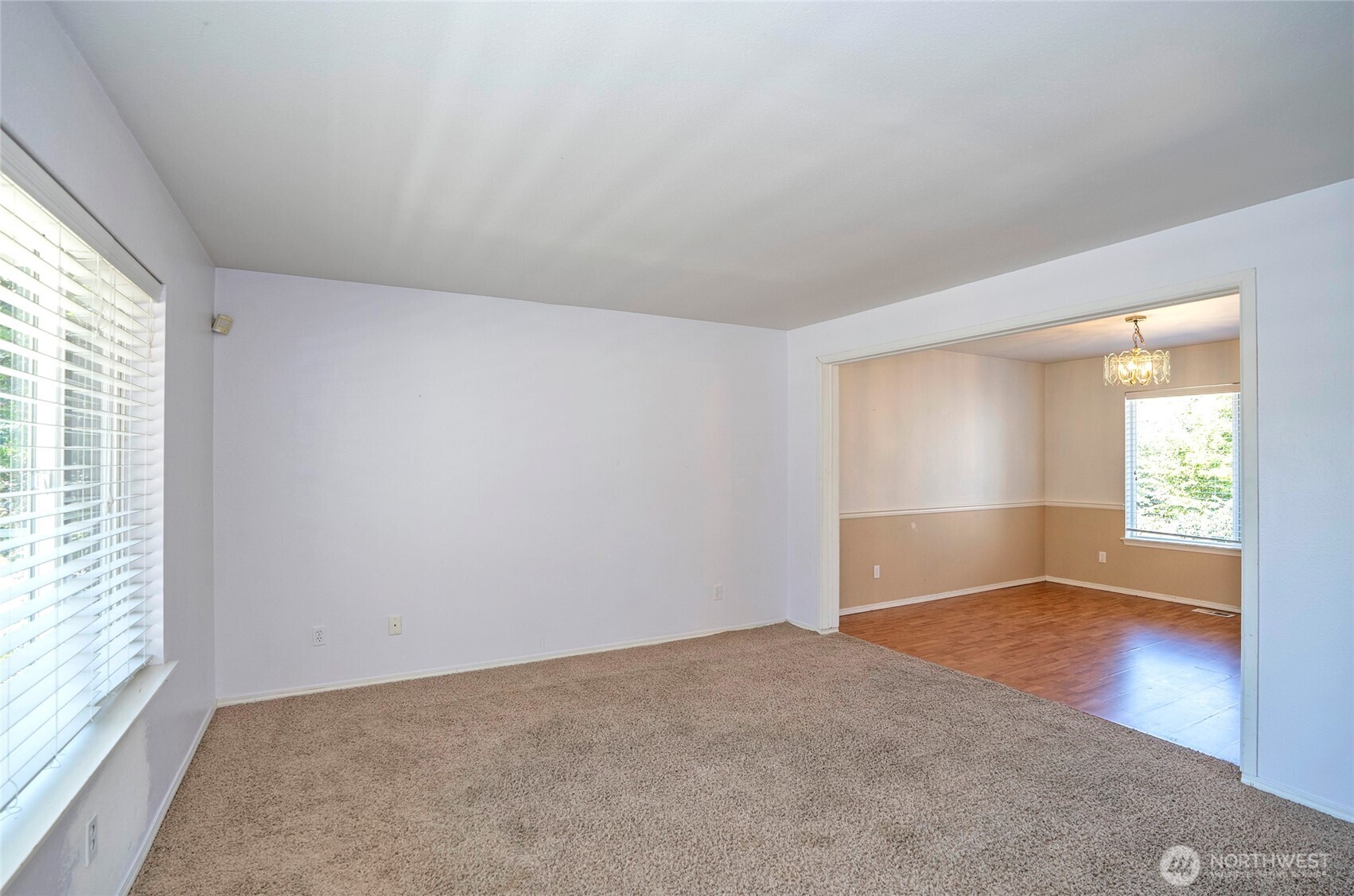 2524 S 355th Place N