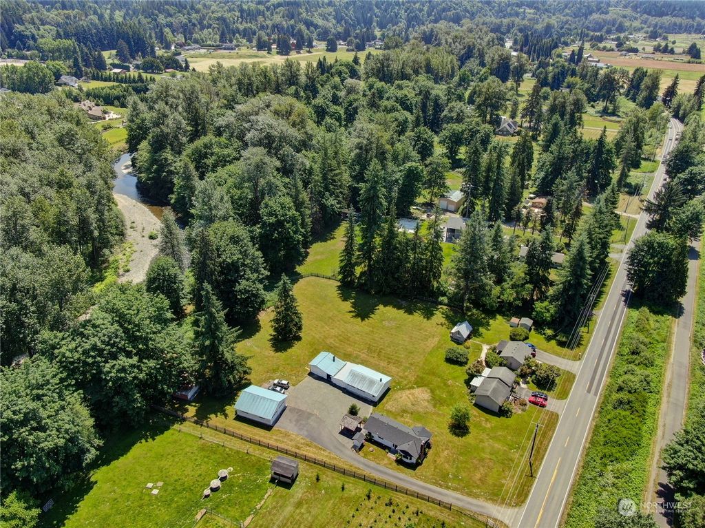 Photo of 21 N Machias Road, Snohomish, WA 98290 (MLS # 2133290)