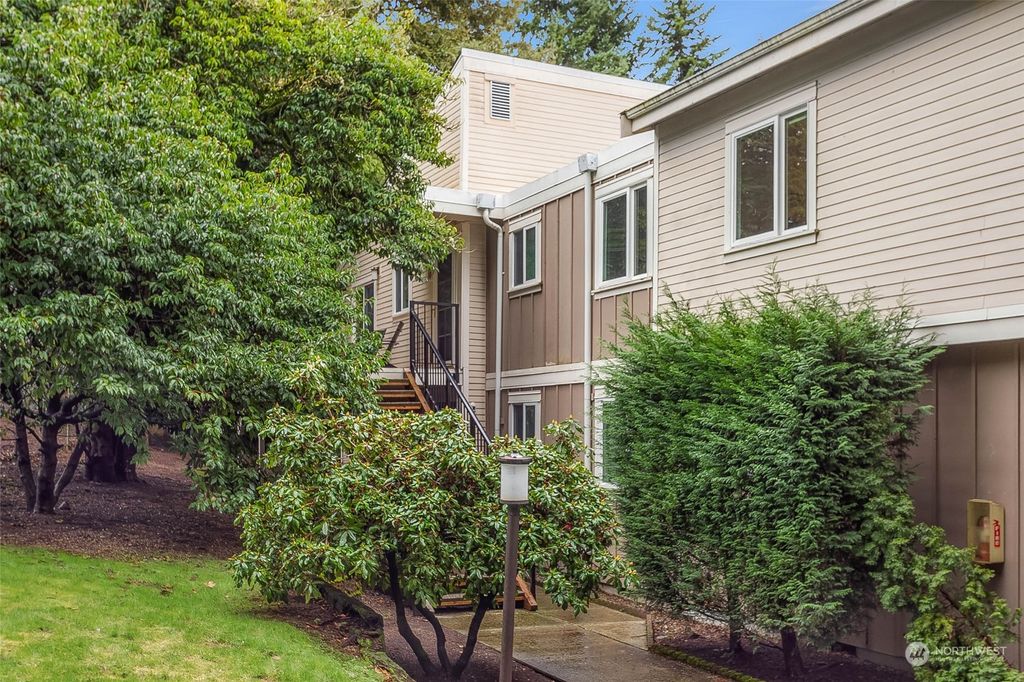 Photo of 12034 Slater Avenue NE #A5, Kirkland, WA 98034 (MLS # 2194674)