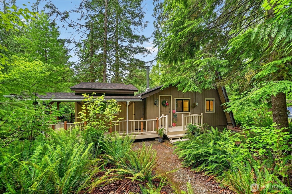 Photo of 22502 N River Drive, Granite Falls, WA 98252 (MLS # 2591853)