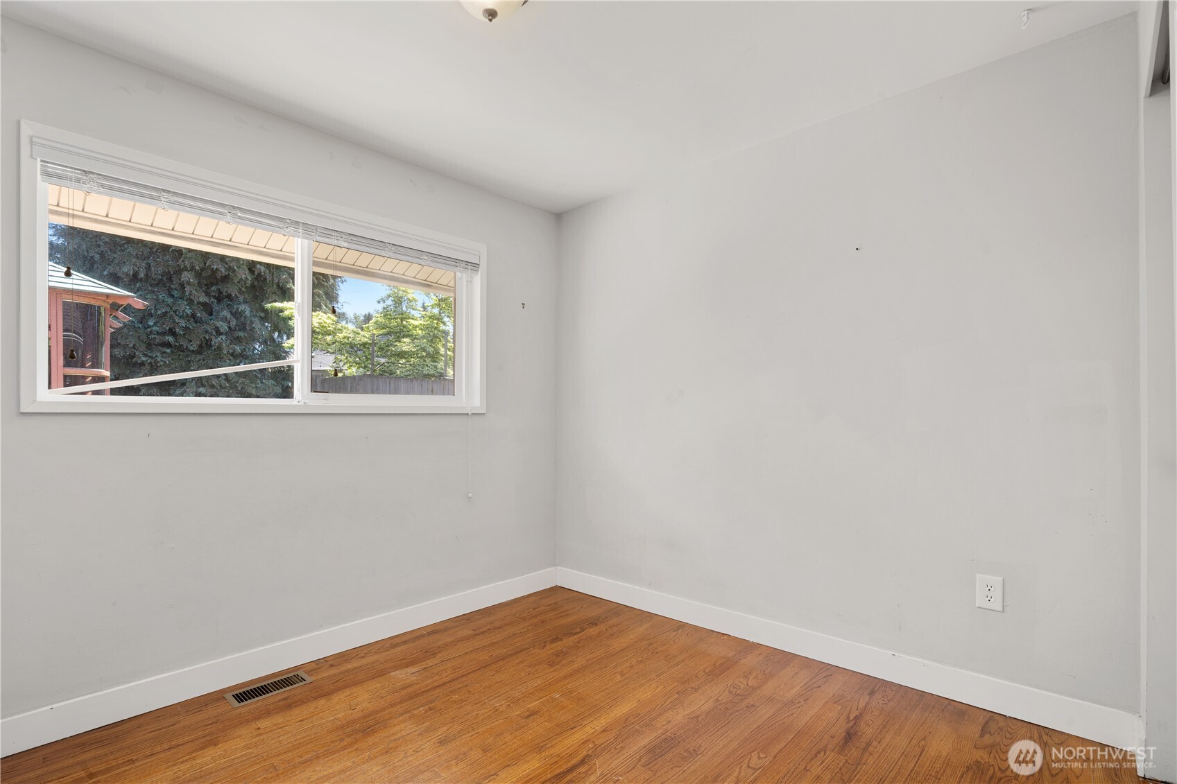 17004 11th Avenue NE