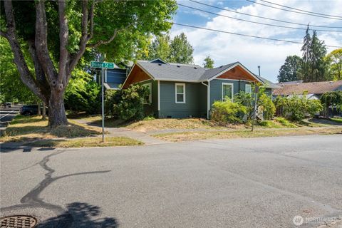Photo of 1001 Legion Way SE, Olympia, WA 98501 (MLS # 2427109)