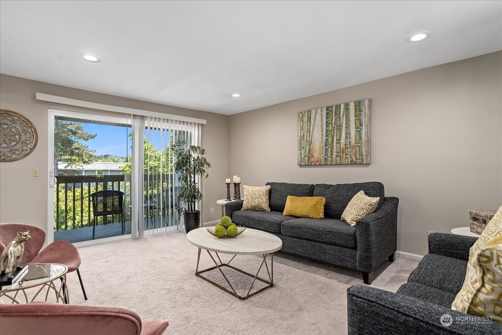 Photo of 17305 NE 45th Street #126, Redmond, WA 98052 (MLS # 2140003)