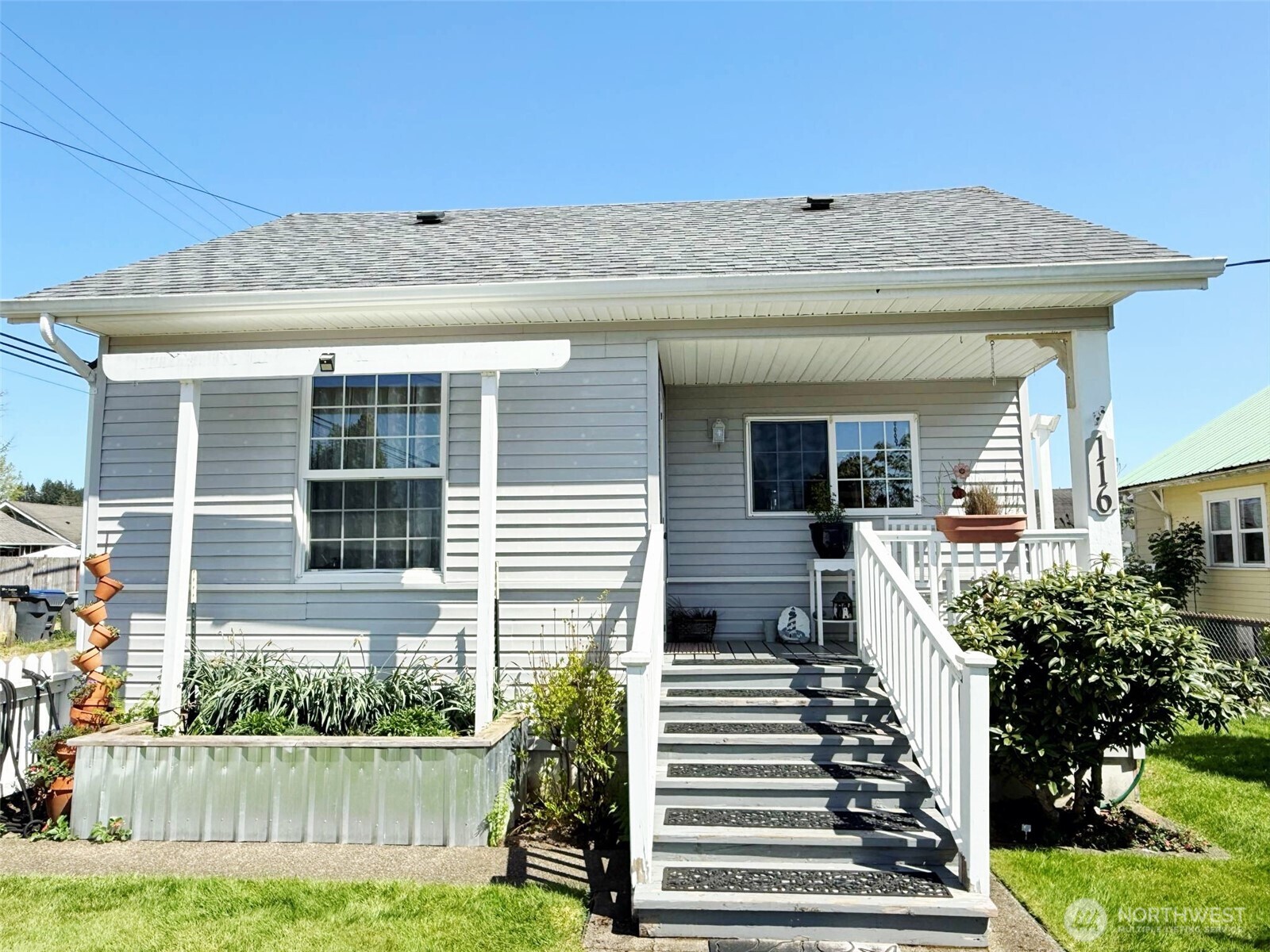 116 S 6th Street