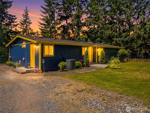 Photo of 17023 76th Street Ct E, Sumner, WA 98390 (MLS # 2542372)