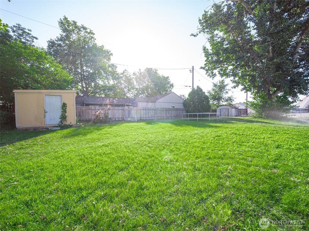 Photo of 1509 Kimball Avenue, Richland, WA 99354 (MLS # 2479743)