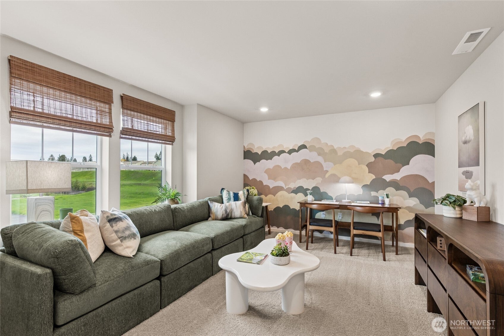 569 Hann Street 10