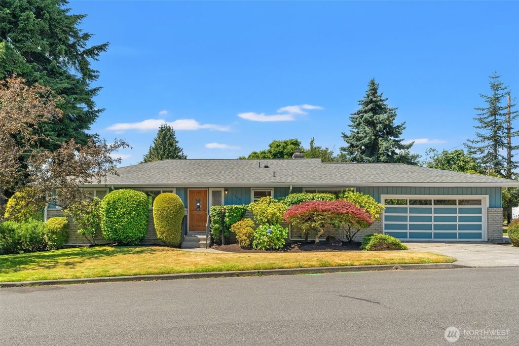 Photo of 1226 Coronado Place, Edmonds, WA 98020 (MLS # 2394699)