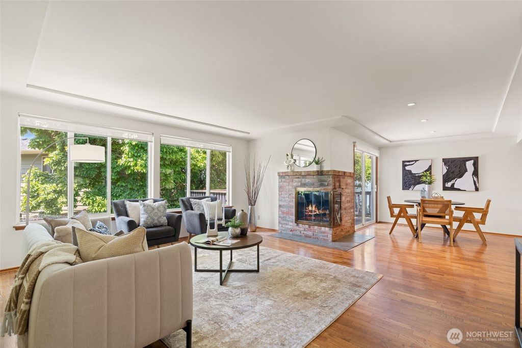 Photo of 1226 Coronado Place, Edmonds, WA 98020 (MLS # 2394699)