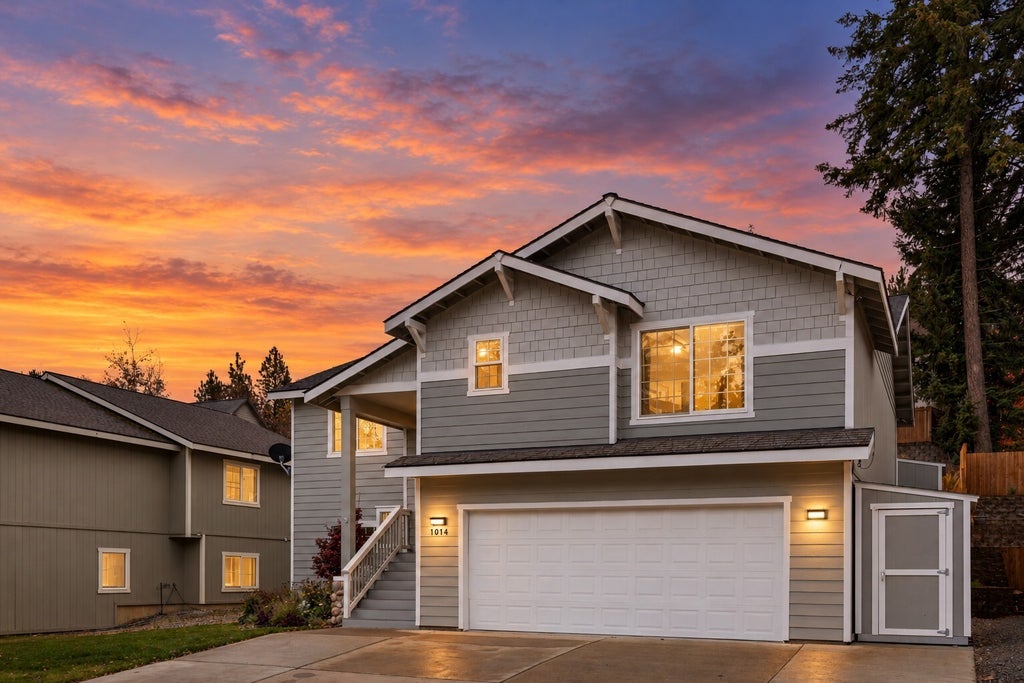 Photo of 1014 Denny Avenue, Cle Elum, WA 98922 (MLS # 2598833)