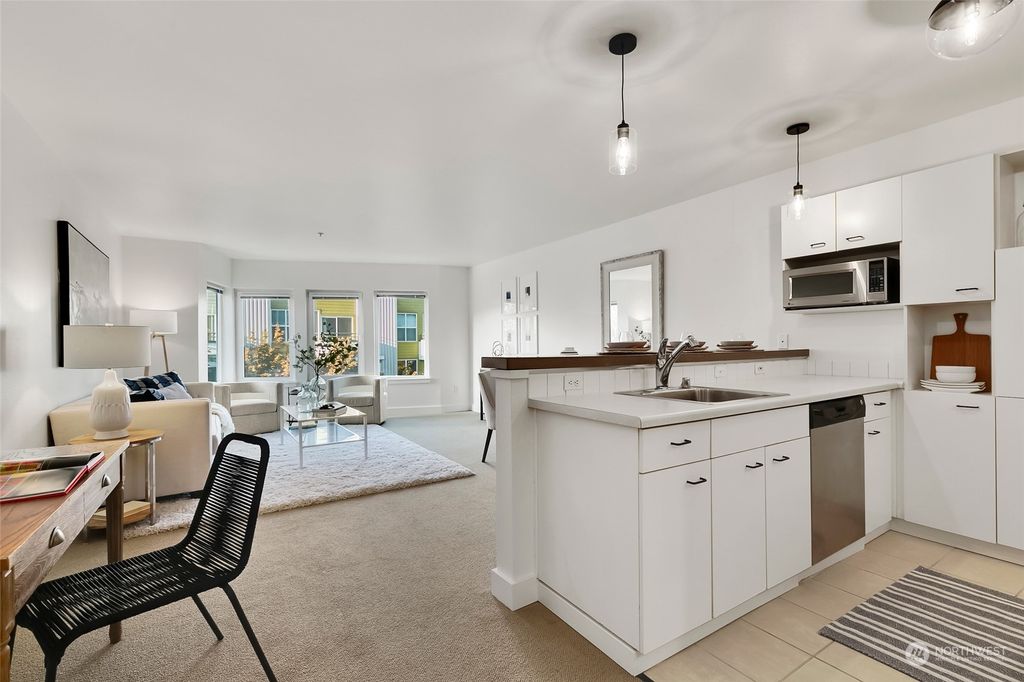 Photo of 2440 Western Avenue #504, Seattle, WA 98121 (MLS # 2007339)