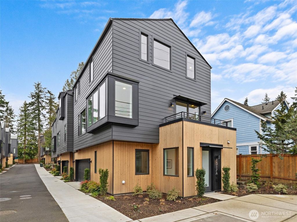 Photo of 1317 N 185th Street #A, Shoreline, WA 98133 (MLS # 2485864)