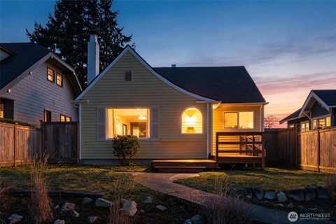 Photo of 1216 Grant Avenue, Tacoma, WA 98405 (MLS # 2472260)