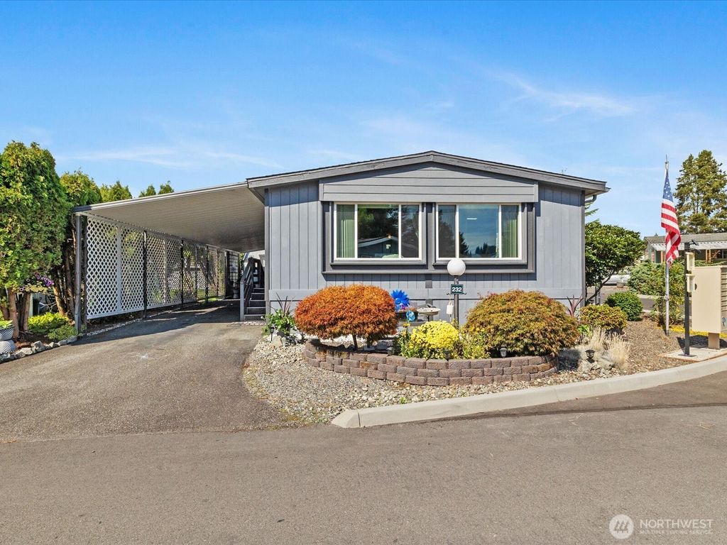Photo of 5900 64th Street NE #232, Marysville, WA 98270 (MLS # 2431192)