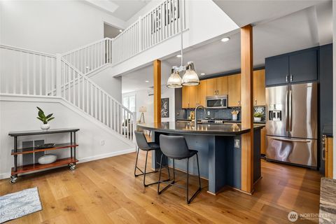 917 18th Avenue C Seattle WA 98122