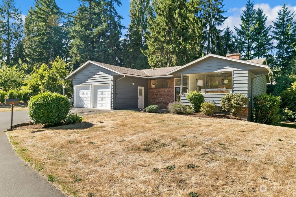 Photo of 12436 NE 6th Place, Bellevue, WA 98005 (MLS # 2142397)