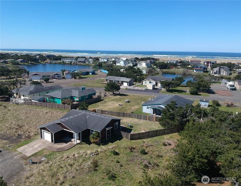 901 344th Street Ocean Park WA 98640