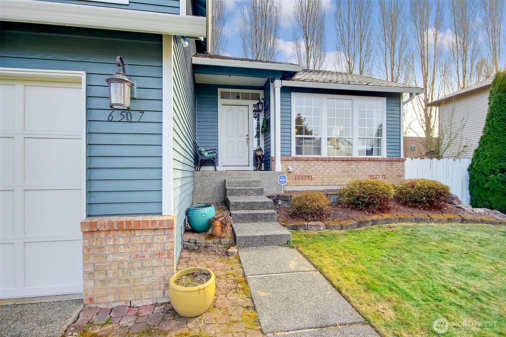 Photo of 6507 58th Drive NE, Marysville, WA 98270 (MLS # 2327831)