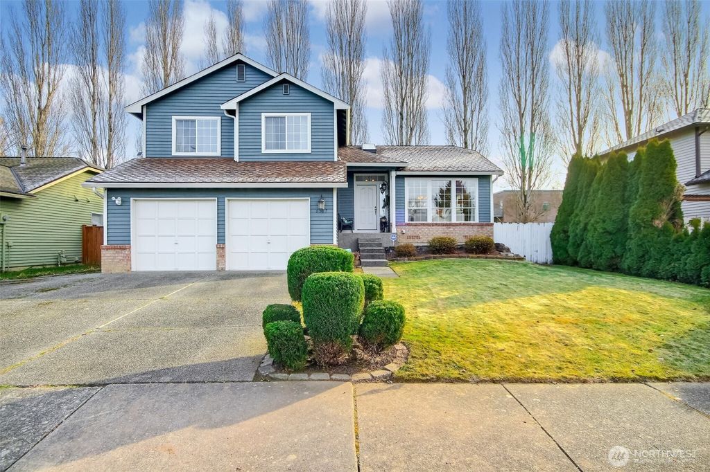 Photo of 6507 58th Drive NE, Marysville, WA 98270 (MLS # 2327831)