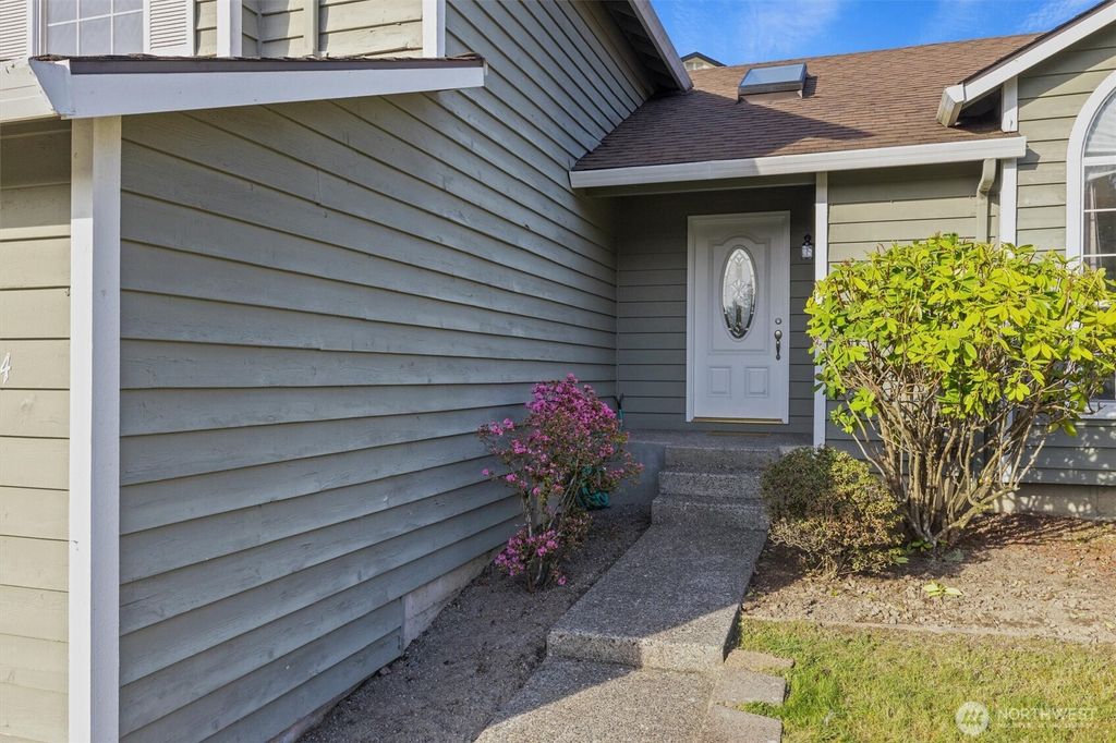 Photo of 12614 SE 223rd Drive, Kent, WA 98031 (MLS # 2360811)