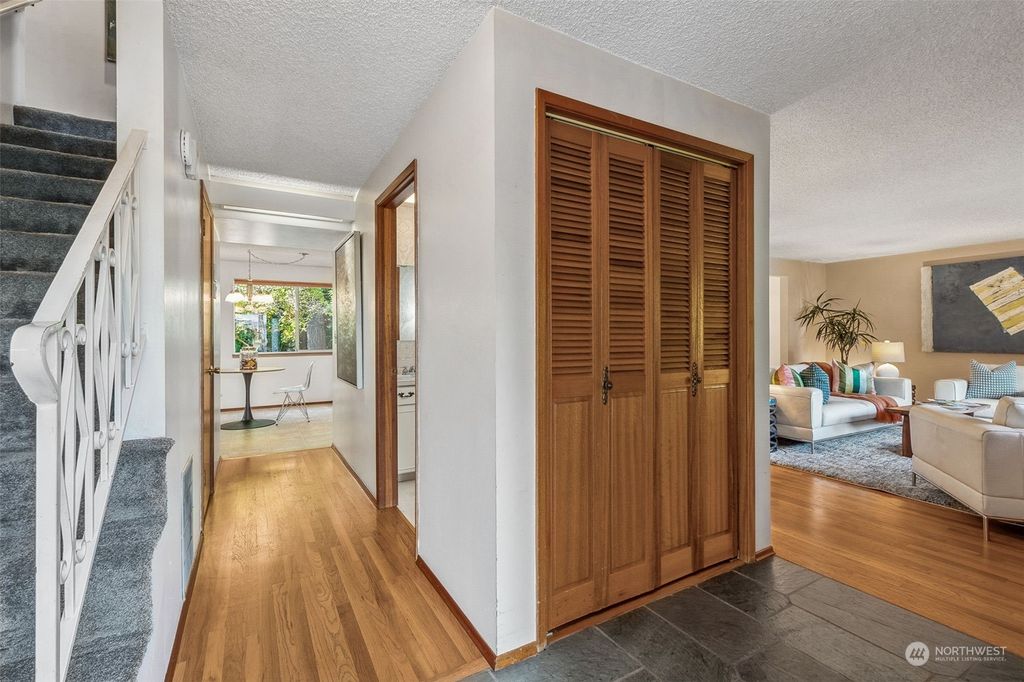Photo of 14641 22nd Avenue SW, Burien, WA 98166 (MLS # 2304114)