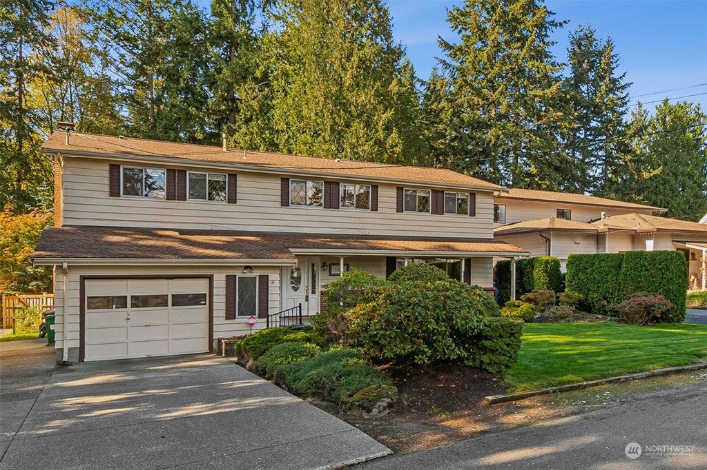 Photo of 14641 22nd Avenue SW, Burien, WA 98166 (MLS # 2304114)