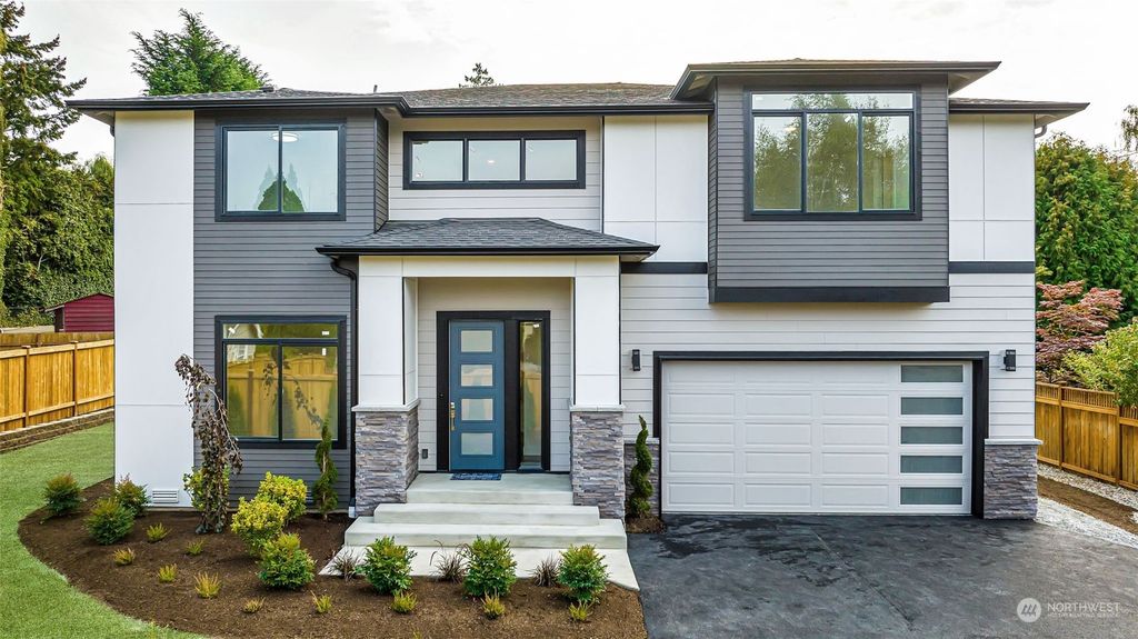 Photo of 3618 Shore Avenue, Everett, WA 98203 (MLS # 2040163)