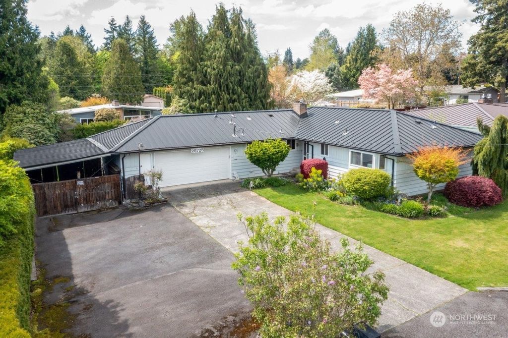 Photo of 25725 135th Place SE, Kent, WA 98042 (MLS # 2066888)