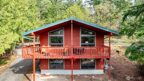 Photo of 709 Shelter Bay Drive, La Conner, WA 98257 (MLS # 2492091)