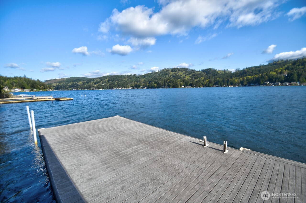 2225 Summit Lake Shore Road NW