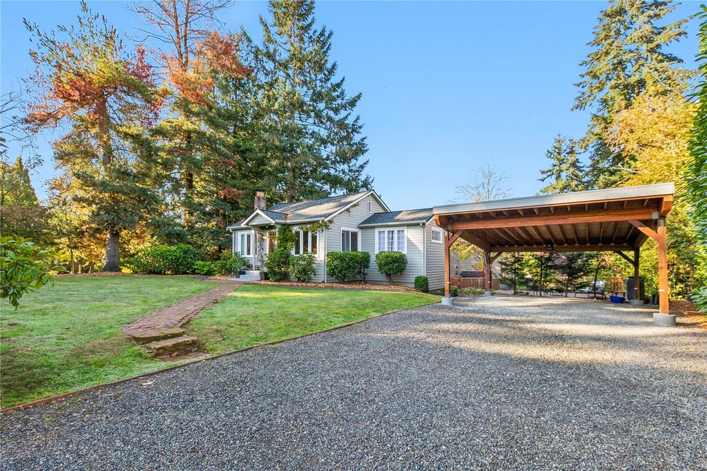 Photo of 12305 14th Avenue NE, Seattle, WA 98125 (MLS # 2597257)