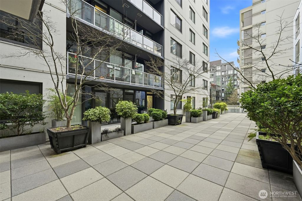 Photo of 76 Cedar Street #807, Seattle, WA 98121 (MLS # 2473445)