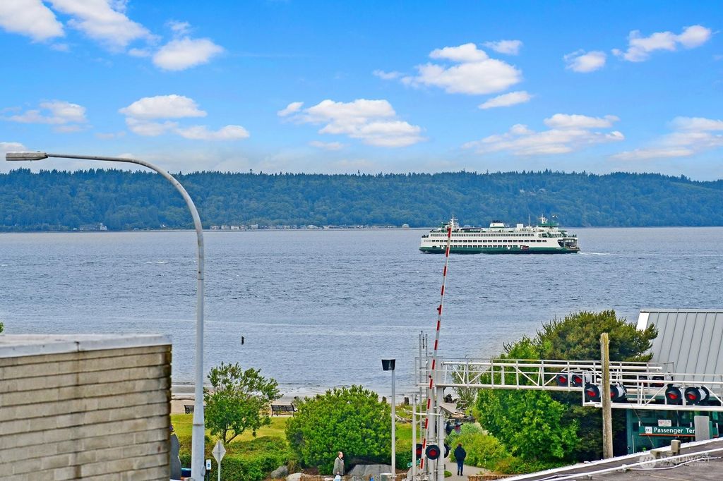 Photo of 111 Main Street #201, Edmonds, WA 98020 (MLS # 2127110)