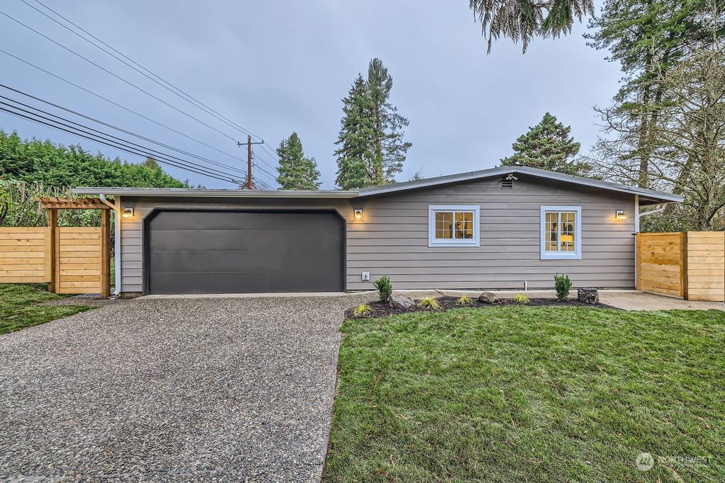 Photo of 21025 33rd Place W, Lynnwood, WA 98036 (MLS # 2307677)