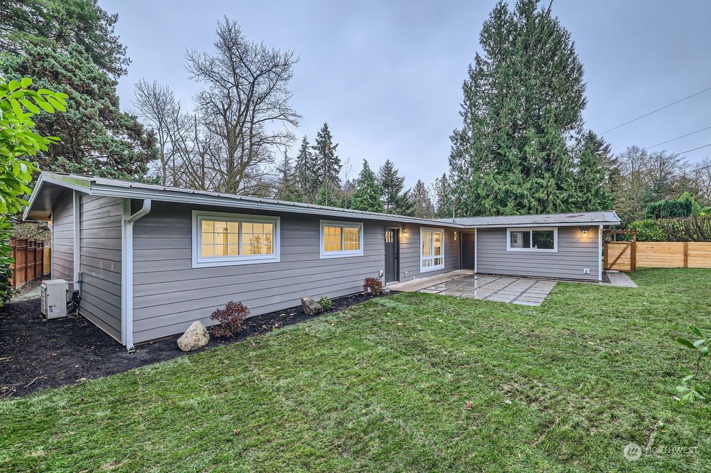 Photo of 21025 33rd Place W, Lynnwood, WA 98036 (MLS # 2307677)
