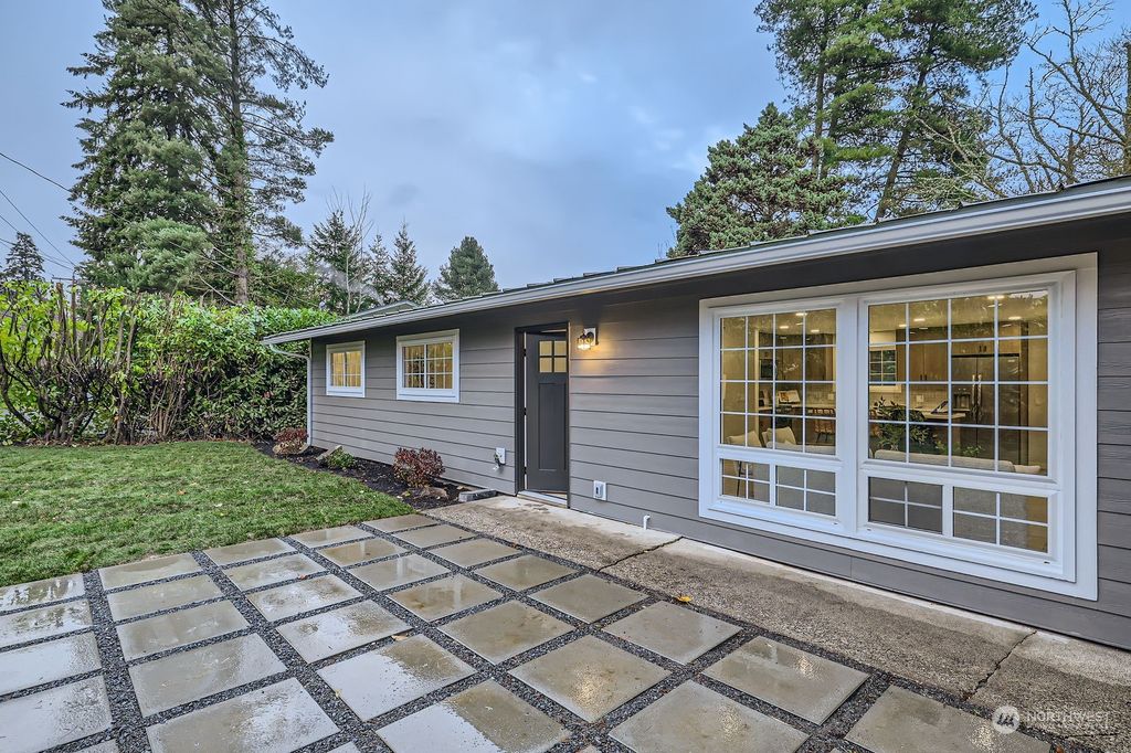 Photo of 21025 33rd Place W, Lynnwood, WA 98036 (MLS # 2307677)