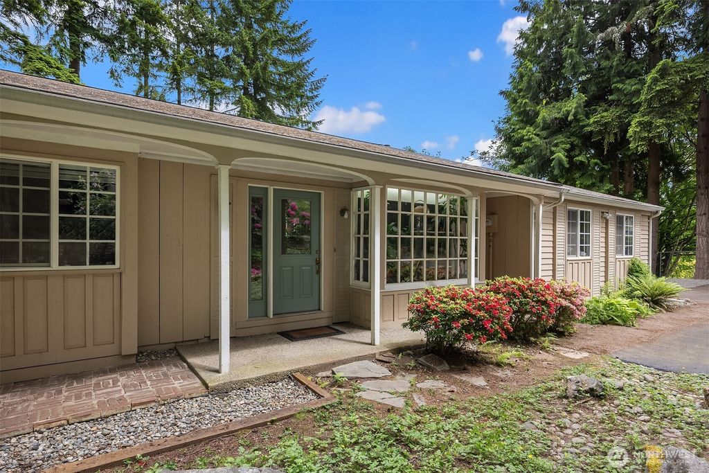 Photo of 17408 NE 160th Place, Woodinville, WA 98072 (MLS # 2390418)