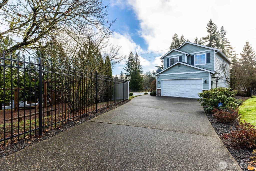 Photo of 2890 Copper Creek Drive SE, Port Orchard, WA 98366 (MLS # 2462920)