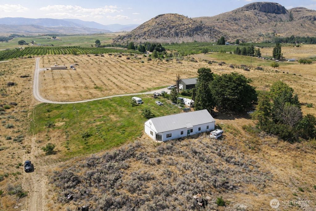 Photo of 12 B Yarnell Rd, Tonasket, WA 98855 (MLS # 2479291)