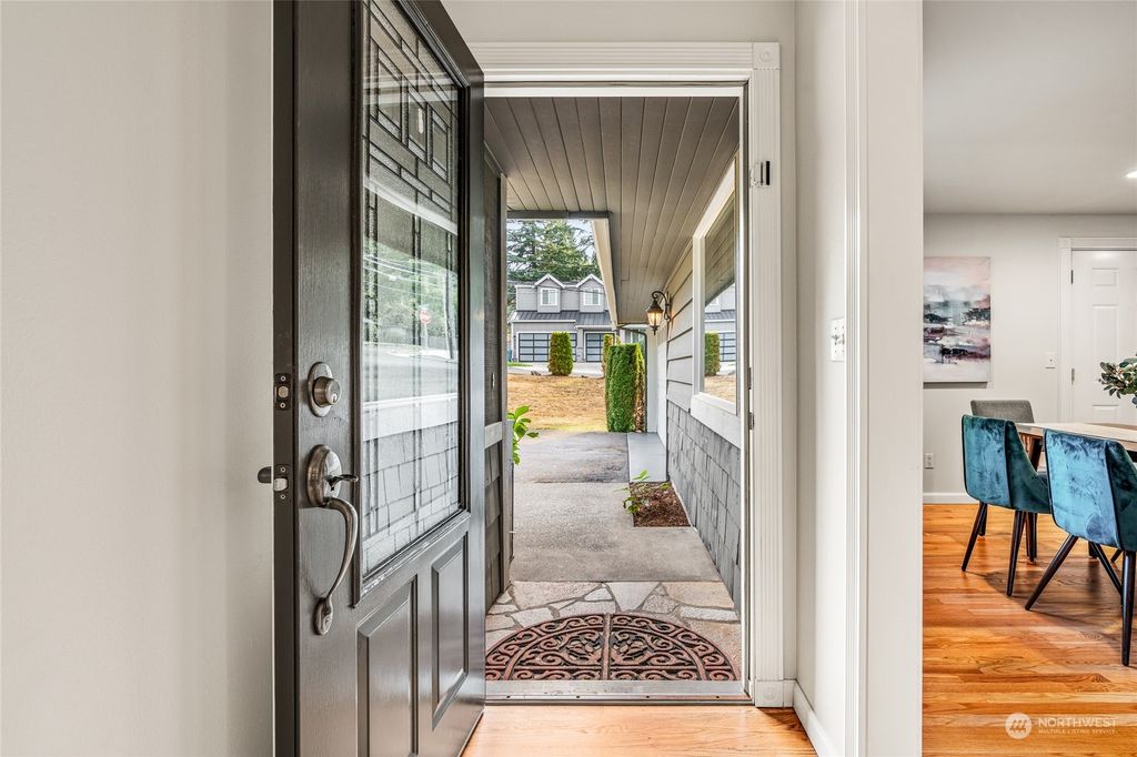 Photo of 11159 106th Avenue NE, Kirkland, WA 98033 (MLS # 2155567)