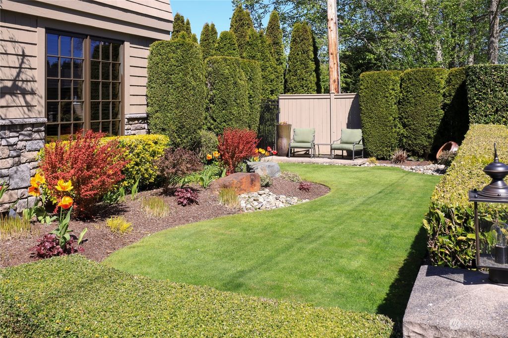 Photo of 761 Daley Street, Edmonds, WA 98020 (MLS # 2063925)